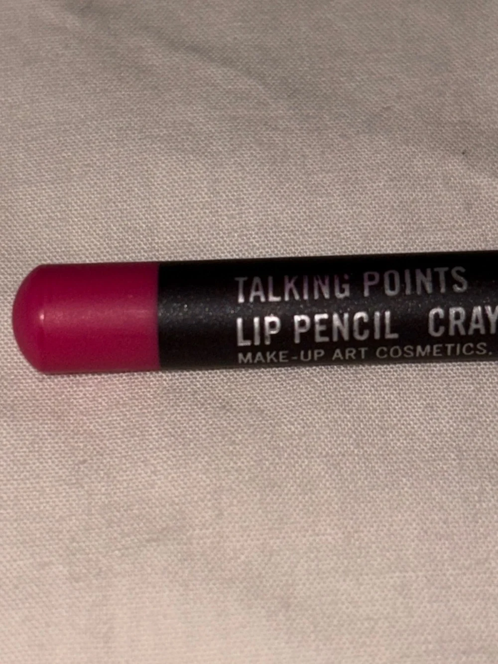 MAC Cosmetics Lip Pencil (Talking Points)